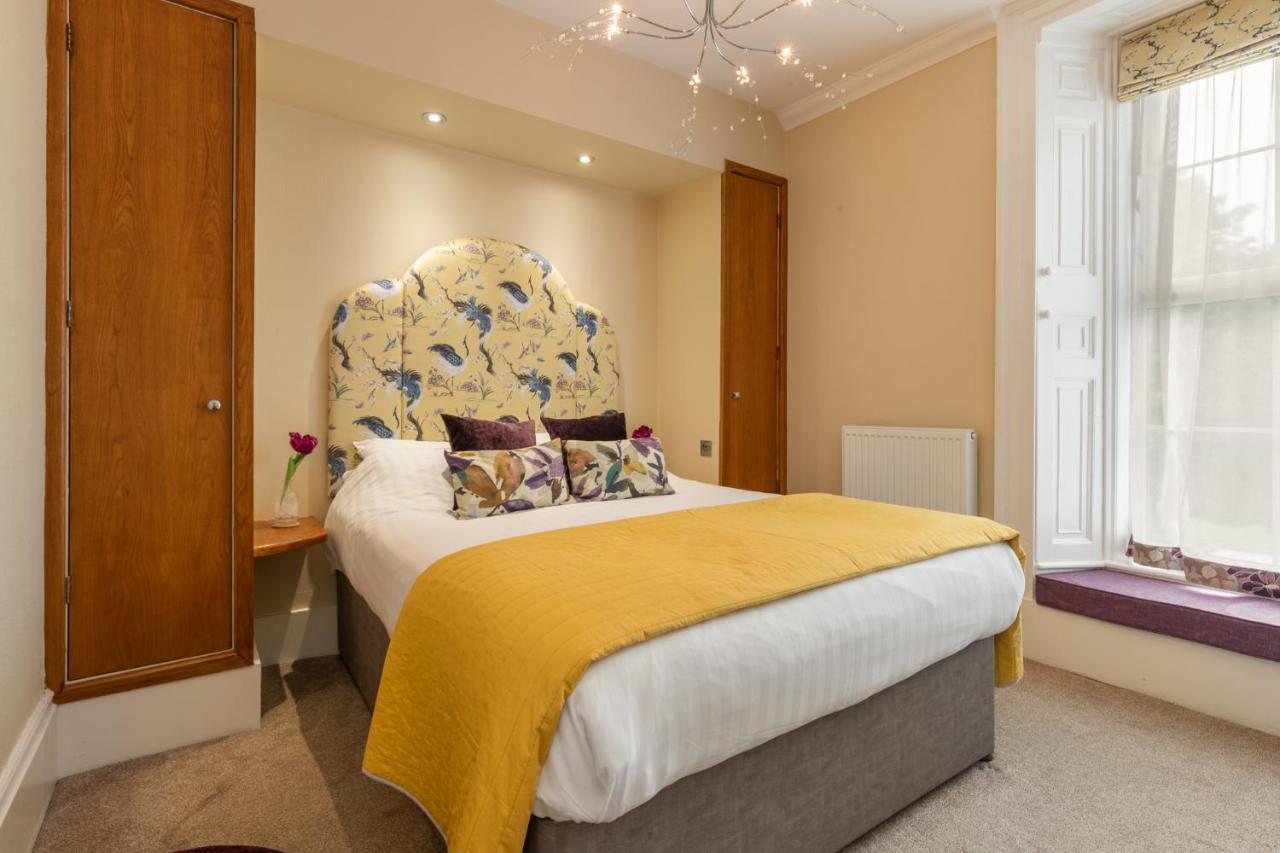 Hotel Plas Hyfryd Narberth Extérieur photo